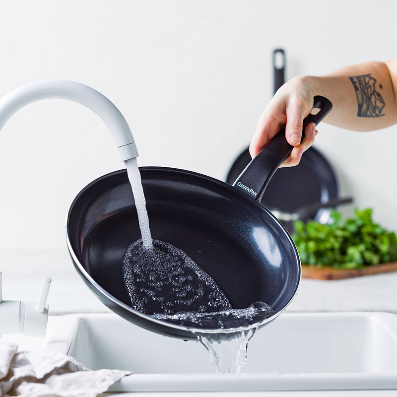 cleaning-dishes